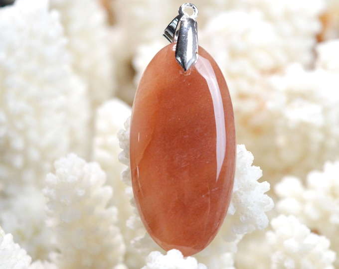 37 carat red aventurine - natural stone cabochon pendant - Canada / EG22
