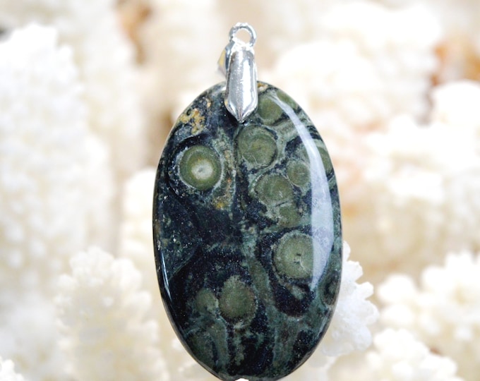 Rhyolite 45 carats - natural stone cabochon pendant - Iceland / EU43