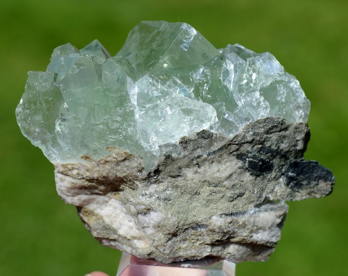 Fluorite 204 grams - Xianghuapu Mine, Xianghualing Sn-polymetallic ore field, Linwu Co., Chenzhou, Hunan, China