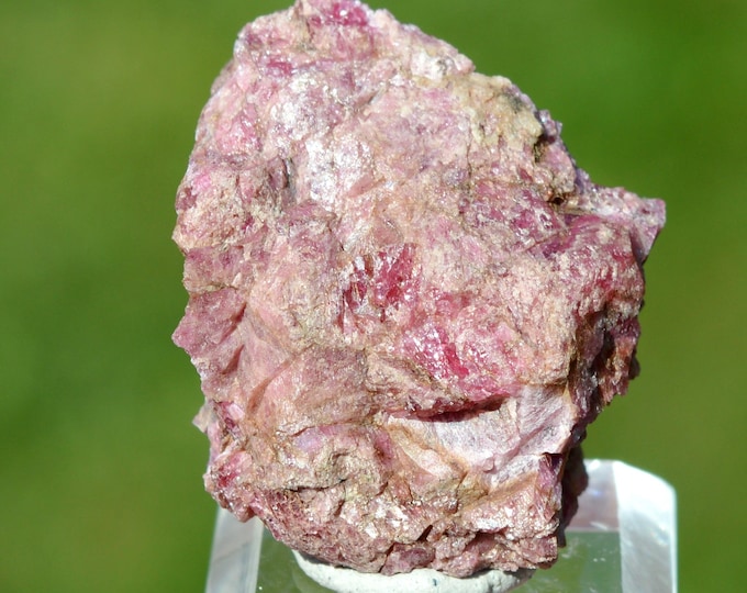 Pyroxmangite 30 grams - Morro da Mina mine, Conselheiro Lafaiete, Minas Gerais, Brazil