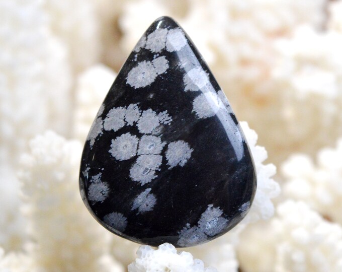 Obsidian Snowflake 47 carats - natural stone cabochon - USA / EL89