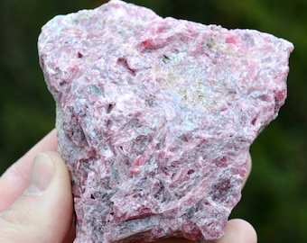 Pyroxmangite - 235 grams - Morro da Mina mine, Conselheiro Lafaiete, Minas Gerais, Brazil