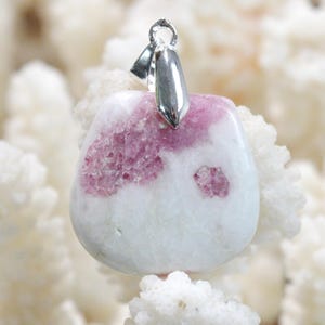 Quartz & pink tourmaline 33 carats - natural stone cabochon pendant - Taquaral, Brazil / FW90