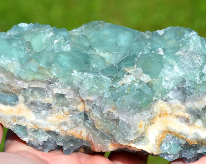 Fluorite 972 grams - La Barre Mine, Saint-Jacques-d'Ambur, Puy-de-Dôme, Auvergne-Rhône-Alpes, France