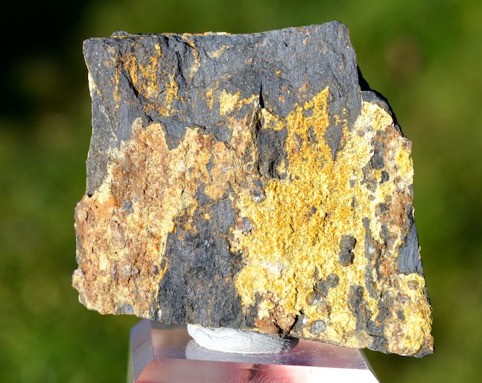 Cacoxenite & Strengite 70 grams - Fumade, Fontrieu, Castres, Tarn, Occitanie, France