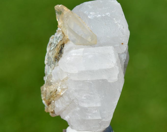 Quartz & Calcite 61 grams - Maronne, La Garde, Grenoble, Isère, Auvergne-Rhône-Alpes, France