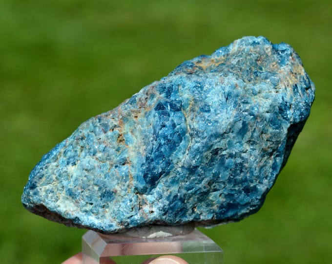 Blue apatite 372 grams - Betroka, Anosy, Madagascar