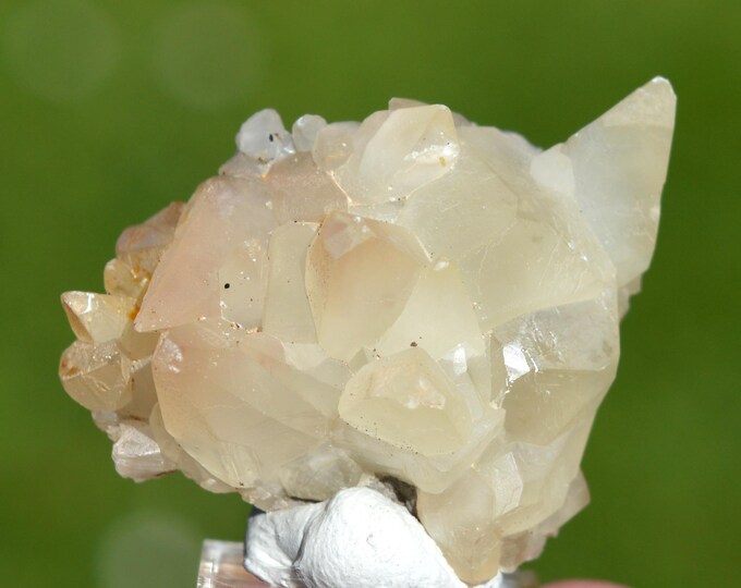 Calcite 15 grams - Limestone quarry, Limont-Fontaine, Maubeuge, Avesnes-sur-Helpe, Nord, Hauts-de-France, France
