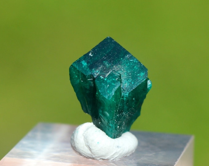 Dioptase 1 grams - Tantara Mine, Shinkolobwe, Kambove Territory, Haut-Katanga, DR Congo