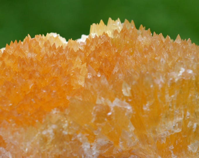 Calcite 154 grams - Combronde, Riom, Puy-de-Dôme, Auvergne-Rhône-Alpes, France