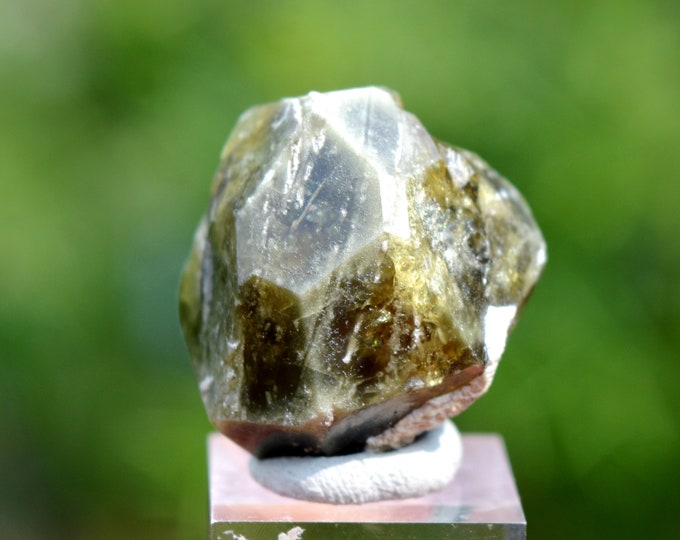 Grossular garnet - 22 grams - Vilyui River Basin, Mirninsky District, Sakha, Russia