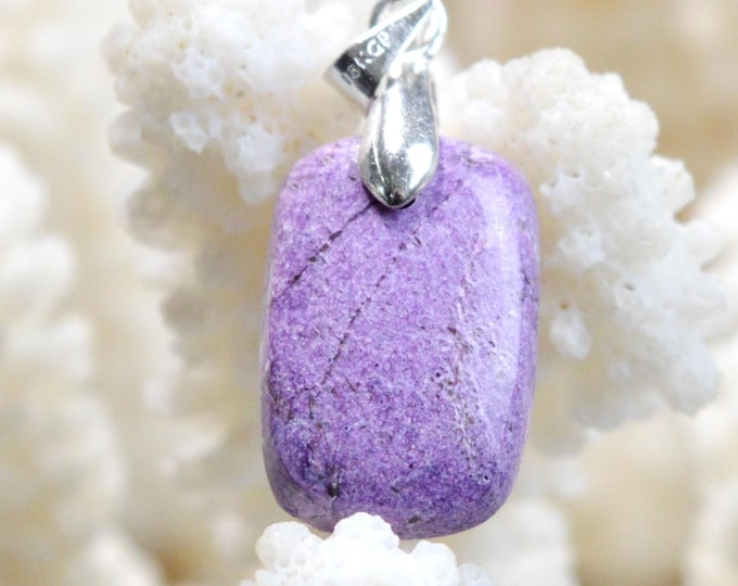 Stichtite 8.5 carats - natural stone cabochon pendant - Tasmania, Australia / FR19
