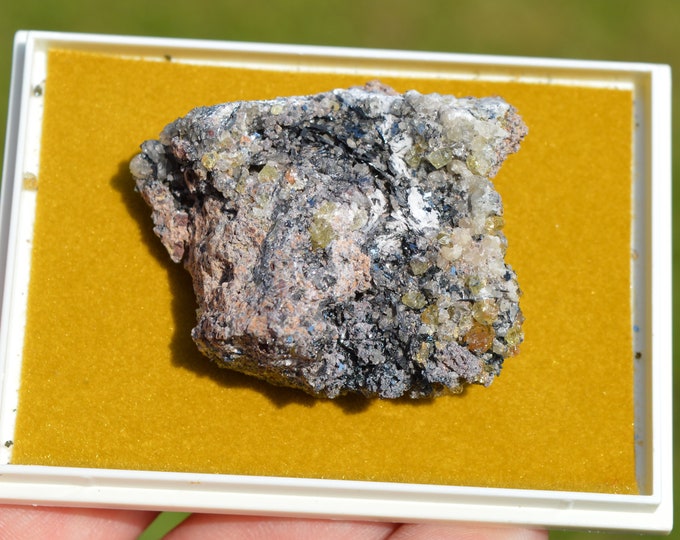 Hematite & Apatite 56 grams - Jumilla, Murcia, Spain