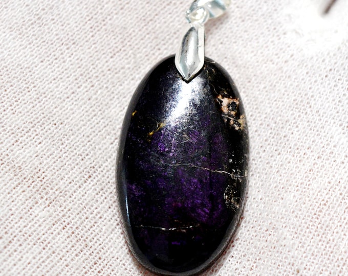 Purpurite 50 carats - natural stone cabochon pendant - Namibia / EU72