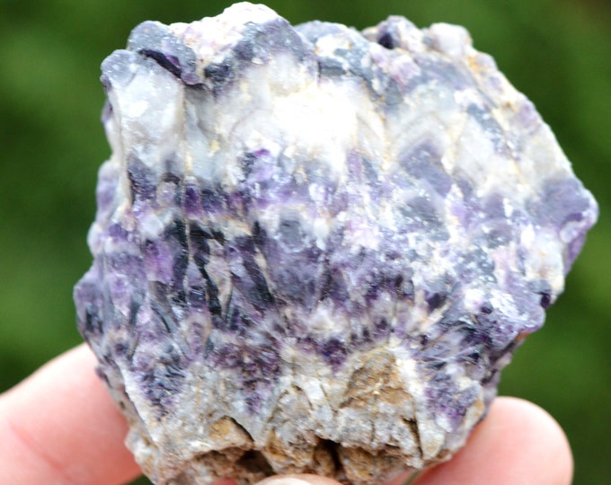 Chevron amethyst - 160 grams - Escout, Le Vernet-Chaméane, Issoire, Puy-de-Dôme, Auvergne-Rhône-Alpes, France