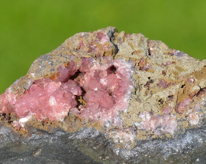Rhodochrosite 990 grams - Santa Eulalia Mining District, Aquiles Serdán Municipality, Chihuahua, Mexico