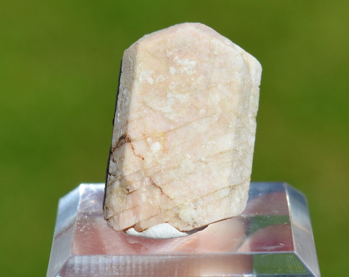Orthoclase 5.6 grams - Four-la-Brouque ravine, Saint-Babel, Issoire, Puy-de-Dôme, Auvergne-Rhône-Alpes, France