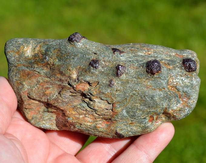 Almandine Garnet & Micashite 464 grams - Zillertal, Tyrol, Austria