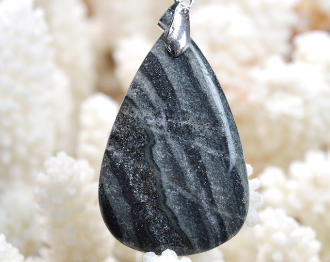 52 carat Jasper - natural stone cabochon pendant - Africa // CX81