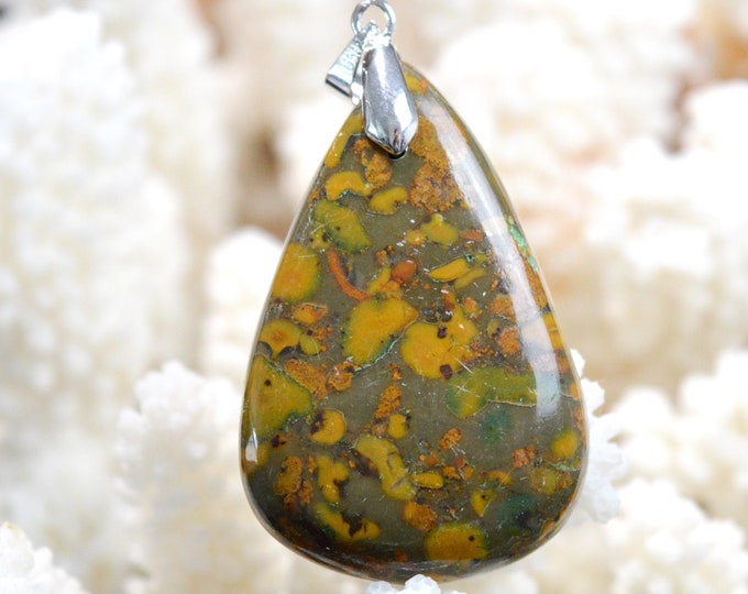 65 carat "Bamboo" Jasper - natural stone cabochon pendant - Indonesia // DI95