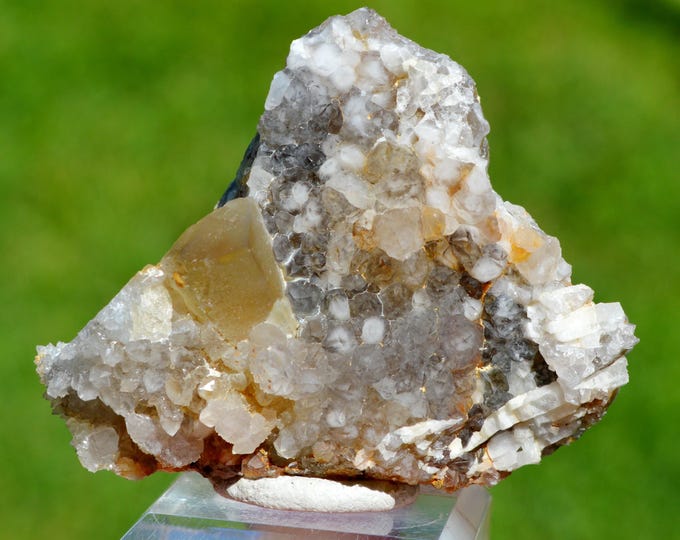 Fluorite & Quartz 124 grams - Aurouze, Mazerat-Aurouze, Brioude, Haute-Loire, Auvergne-Rhône-Alpes, France