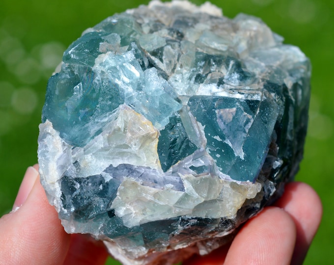 Fluorite 522 grams - La Barre Mine, Saint-Jacques-d'Ambur, Puy-de-Dôme, Auvergne-Rhône-Alpes, France