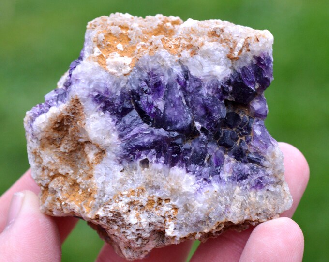 Amethyst 180 grams - Pégut, La Chapelle-sur-Usson, Issoire, Puy-de-Dôme, Auvergne-Rhône-Alpes, France