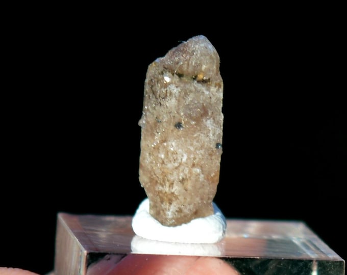 Topaz 0.7 grams - Topaz Mountain, Thomas Range, Juab County, Utah, USA