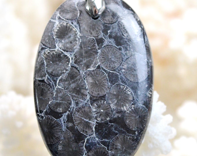 53 carat fossil coral - natural stone cabochon pendant - Indonesia // BN40