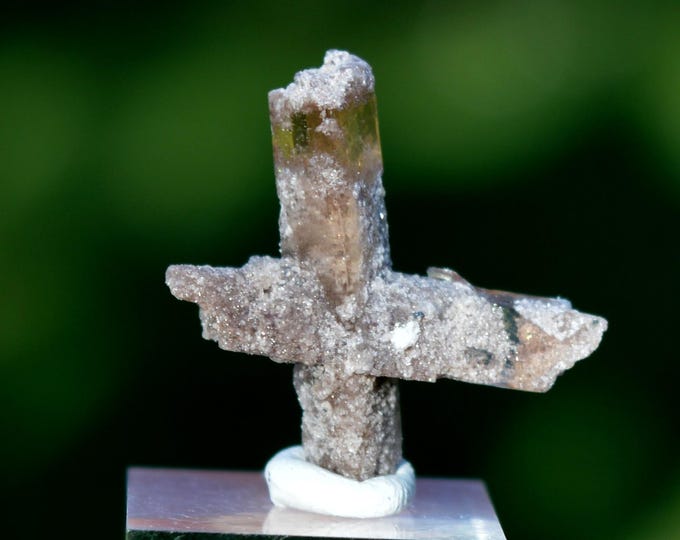 Topaz 2.8 grams - Topaz Mountain, Thomas Range, Juab County, Utah, USA
