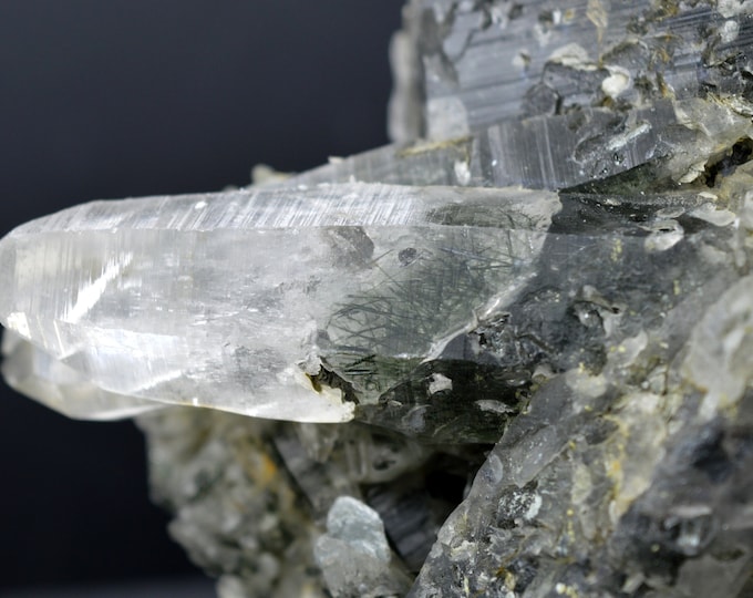 Chlorite Quartz - 1043 grams - Shigar Valley, Shigar District, Gilgit-Baltistan, Pakistan
