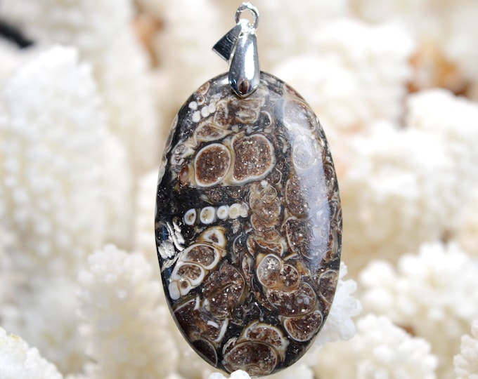 Turitella agate 56 carats - natural stone cabochon pendant - USA // DV8