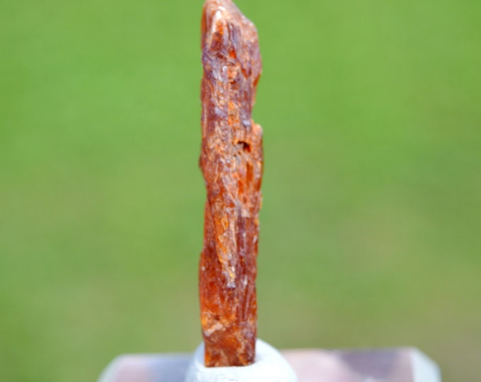 Kyanite 3 grams - Nani Hill, Loliondo, Ngorongoro district, Arusha Region, Tanzania