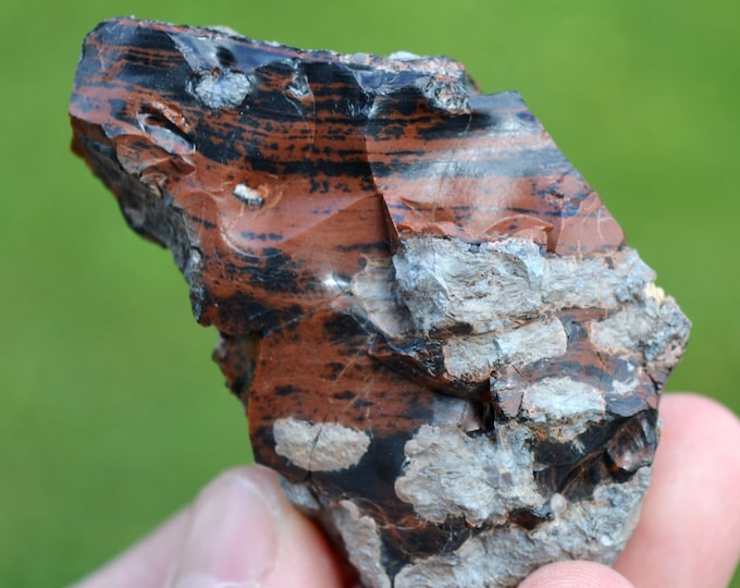 Mahogany Obisian - 128 grams - Hrazdan, Kotayk Province, Armenia