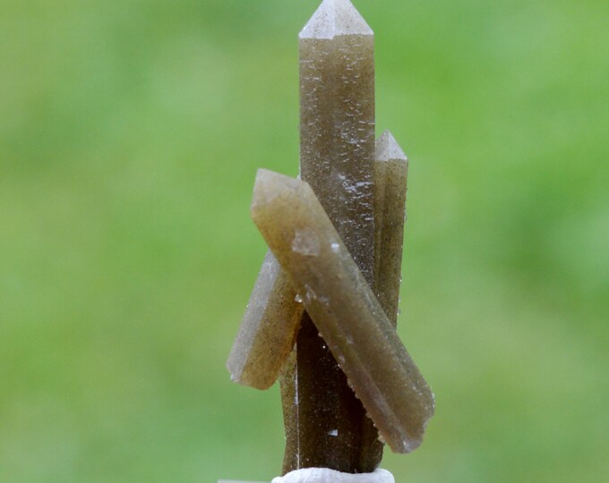 Quartz & Hedenbergite 5 grams - Huanggang Fe-Sn deposit, Hexigten Banner, Chifeng City, Inner Mongolia, China
