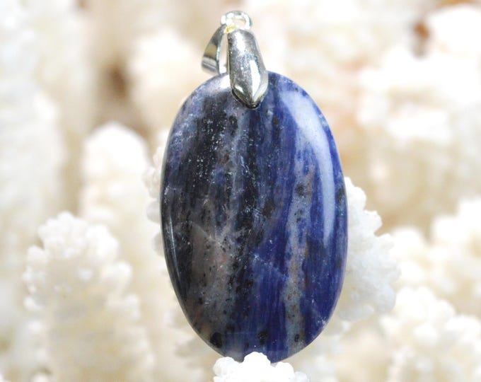 33-carat Sodalite - natural stone cabochon pendant - Namibia / FX20