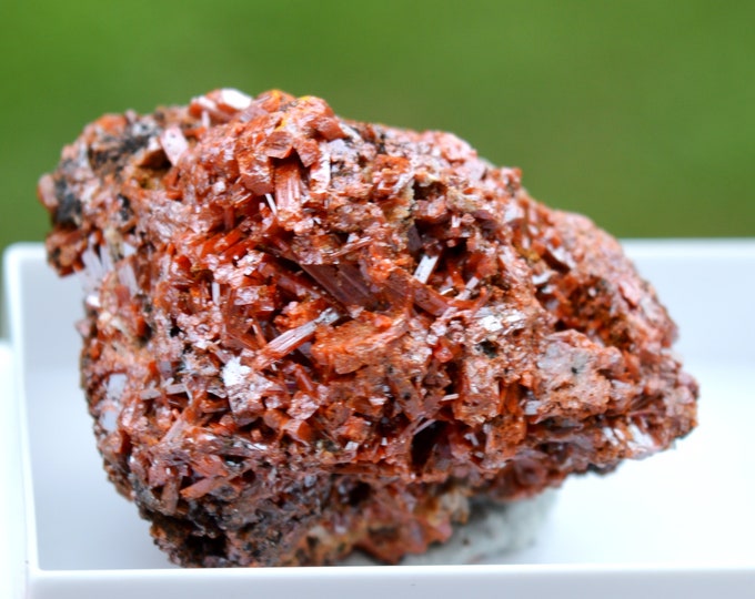 Crocoite 62 grams - Dundas mineral field, Zeehan District, West Coast municipality, Tasmania, Australia