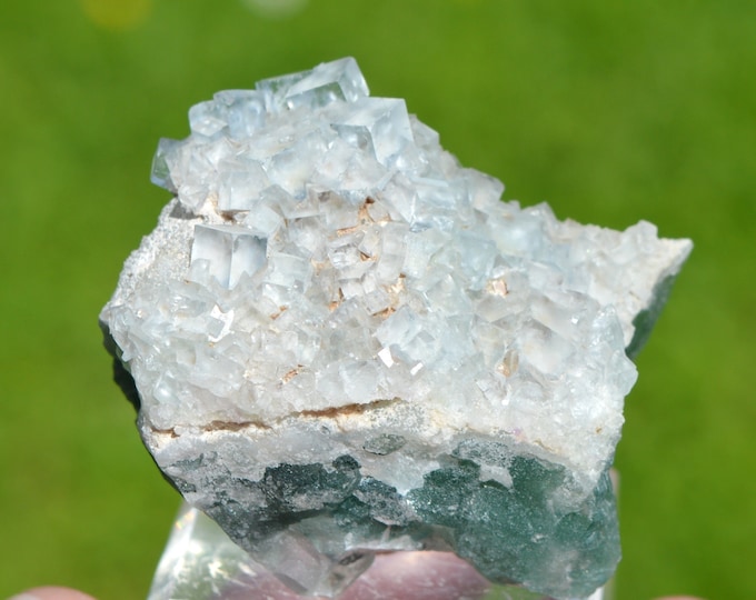 Fluorite 103 grams - La Barre Mine, Saint-Jacques-d'Ambur, Puy-de-Dôme, Auvergne-Rhône-Alpes, France
