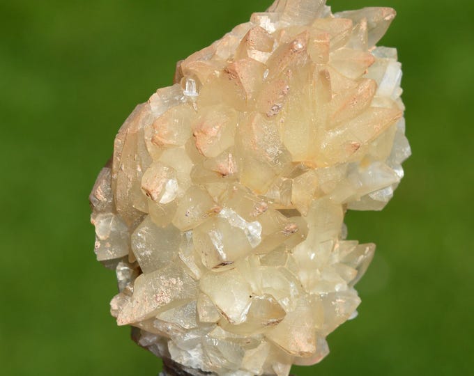 Calcite 66 grams - Limestone quarry, Limont-Fontaine, Maubeuge, Avesnes-sur-Helpe, Nord, Hauts-de-France, France