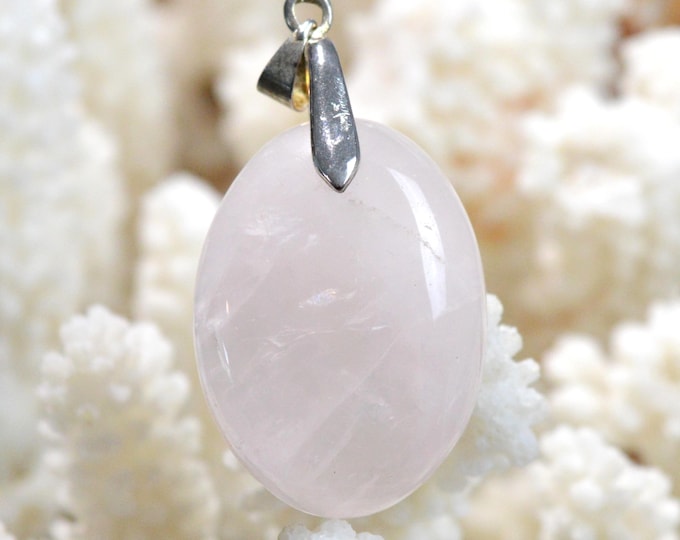Quartz rose 72 carats - pendentif cabochon pierre naturelle - Madagascar / GA61