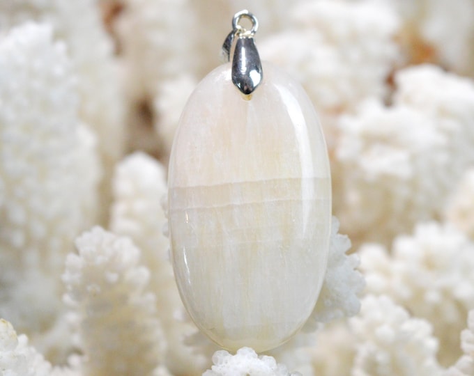 64-carat Aragonite - natural stone cabochon pendant - Namibia / FY58
