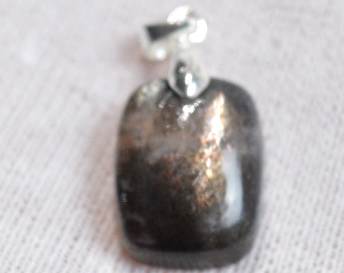 17 Carat Sunstone - Natural Gemstone Cabochon Pendant - India // BF63