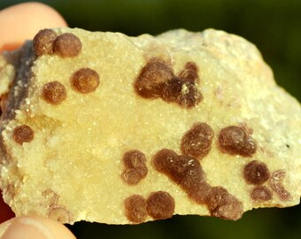 Fluorite 66 grams - Buxières-les-Mines, Moulins, Allier, Auvergne-Rhône-Alpes, France