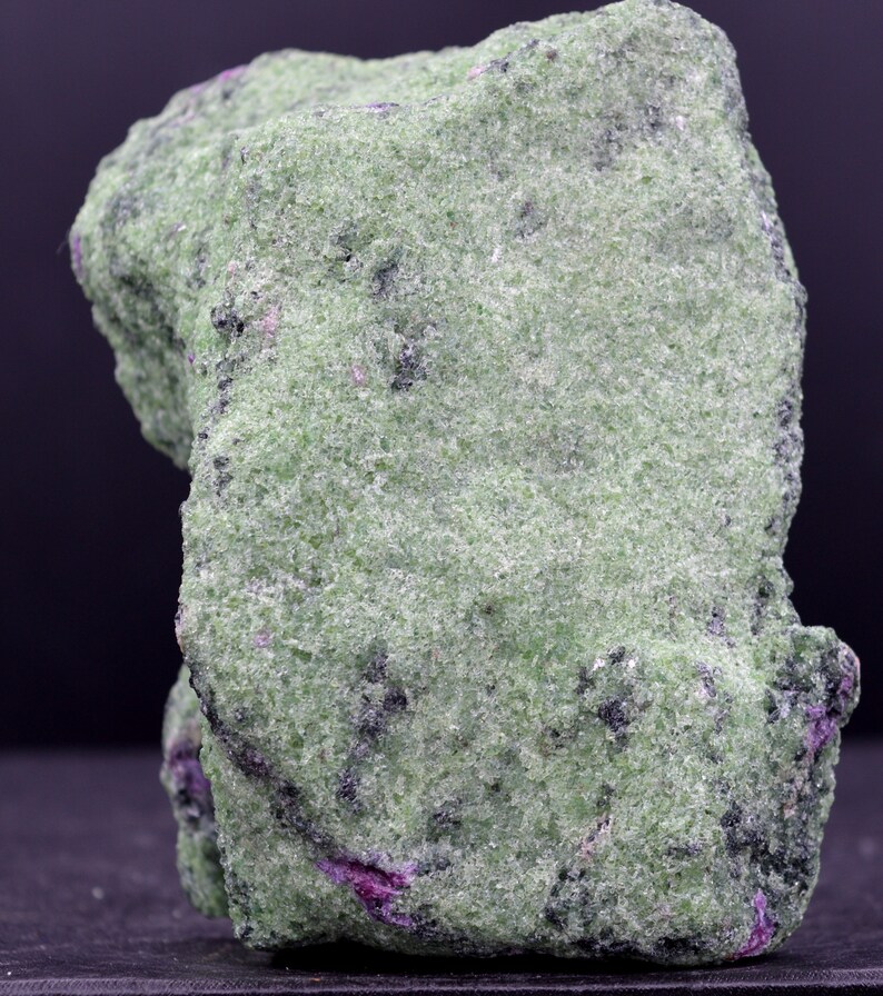 Rubis Zoisite 339 grams Arusha Region Tanzania Longido