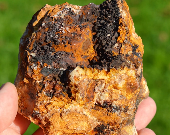 Fluorite & Goethite 750 grams - Les Redoutières Mine, Chaillac Mines, Chaillac, Le Blanc, Indre, Centre-Val de Loire, France