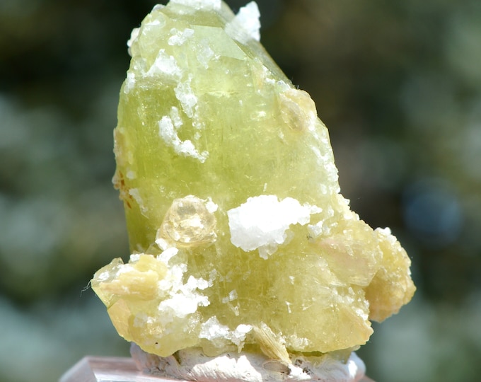 Brazilianite 43.1 grams - Linópolis, Divino das Laranjeiras, Minas Gerais, Brazil