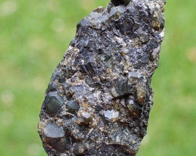 Grossular garnet 191 grams - Sierra de Cruces, Sierra Mojada Municipality, Coahuila, Mexico