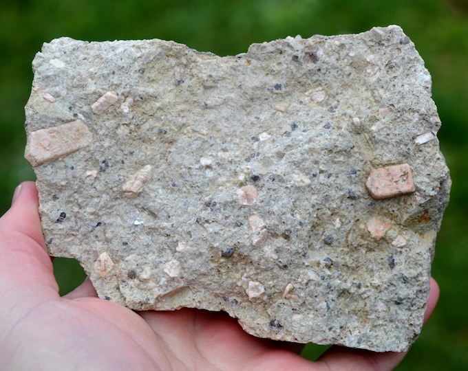 Orthoclase 780 grams - Four-la-Brouque ravine, Saint-Babel, Issoire, Puy-de-Dôme, Auvergne-Rhône-Alpes, France