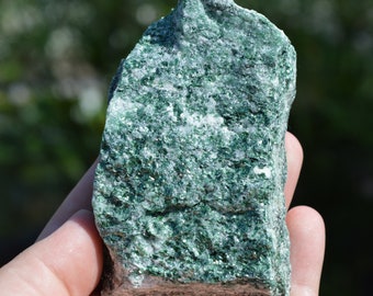 Muscovite var. Fuchsite & Quartz 333 grams - Løvgavlen marble quarry, Fauske, Nordland, Norway