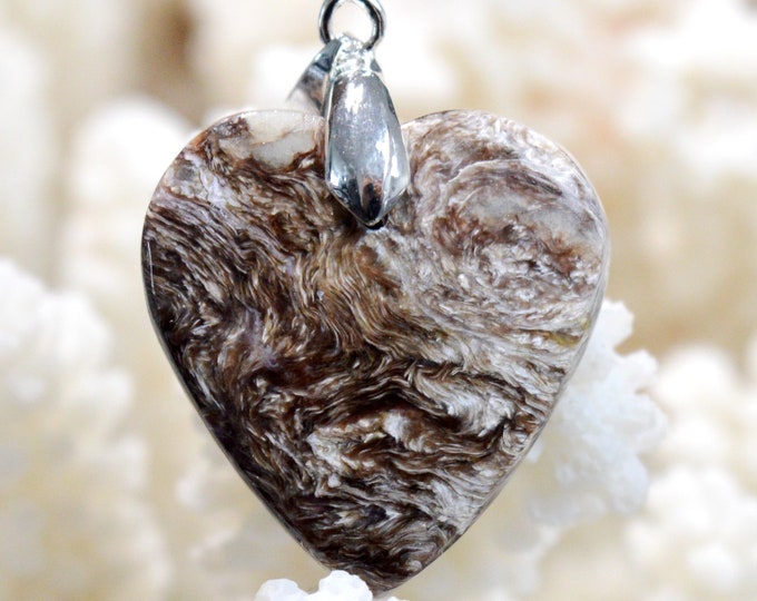 Charoite 38 carats - pendentif cabochon pierre naturelle - Russie // CH24